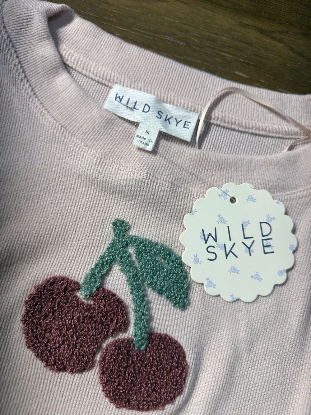 Wild Skye Pastel Pink Cherry Cropped Lightweight Sweatshirt NWT size M - Picture 2 of 2